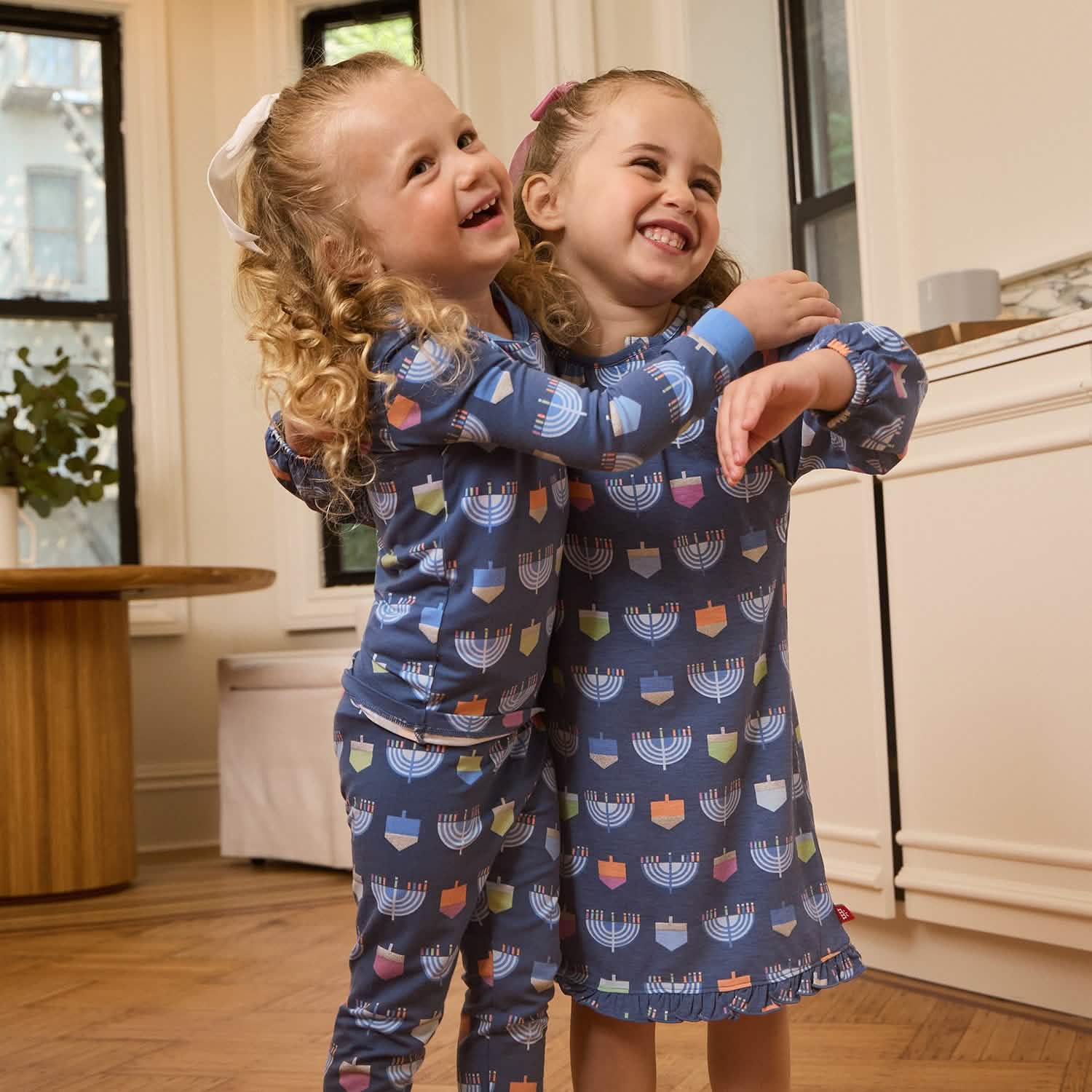 Magnetic Nightgown - Image 3